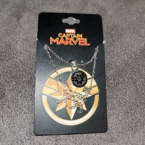 🆕 Captain Marvel Goose the Cat 2-Tiered Necklace